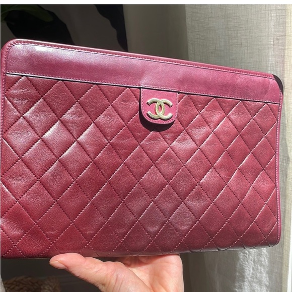 Chanel Leather Clutch w/ Gold Hardware - Picture 9 of 13